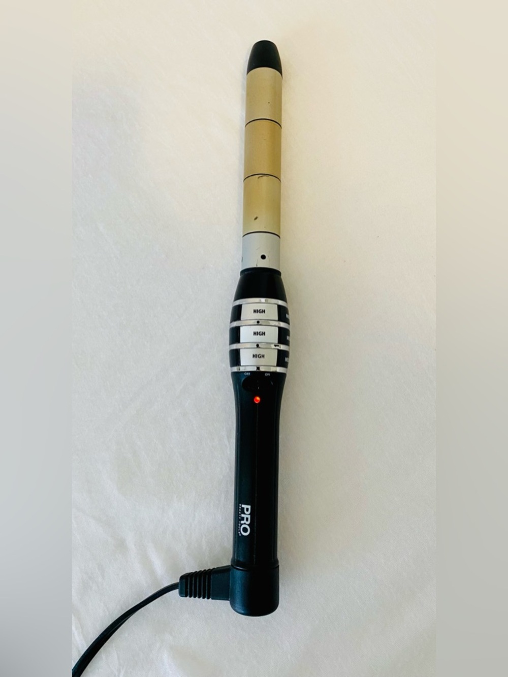 Black and Gold Ceramic Curling Wand